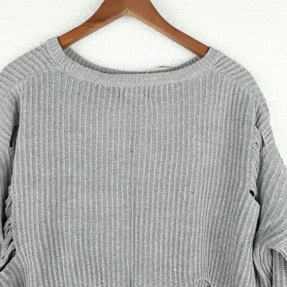 If It Were Me Sweater Womens Medium Gray Distressed Cropped Oversized Outdoor - Picture 5 of 9
